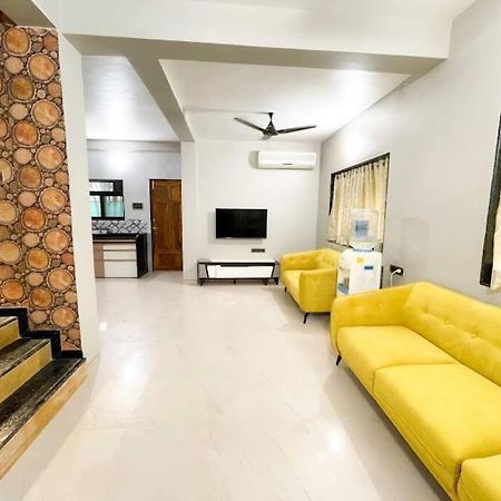 Corner House, Lonavla By Meheru-4 Bhk Villa With Pool Bagian luar foto